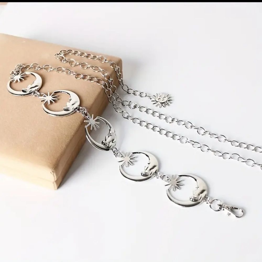 silver Moon Sun Waist Chain Adjustable Belt - Picture 4 of 6